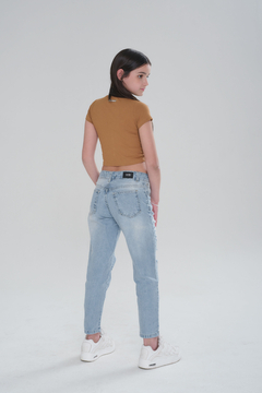 872- JEAN MOM FULL ROTURAS ARIANA en internet