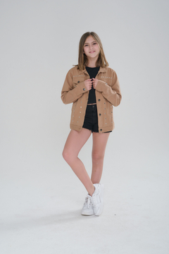 CAMPERA GABARDINA CON TACHITAS CAMEL en internet