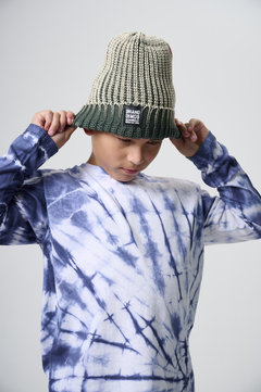 GORRO TEÑIDO Y TEJIDO VERDE - comprar online