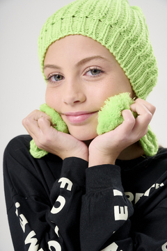 GORRO CON POMPON VERDE LIMA - comprar online