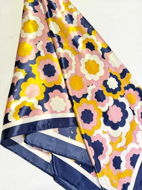 Lenço Flores - comprar online