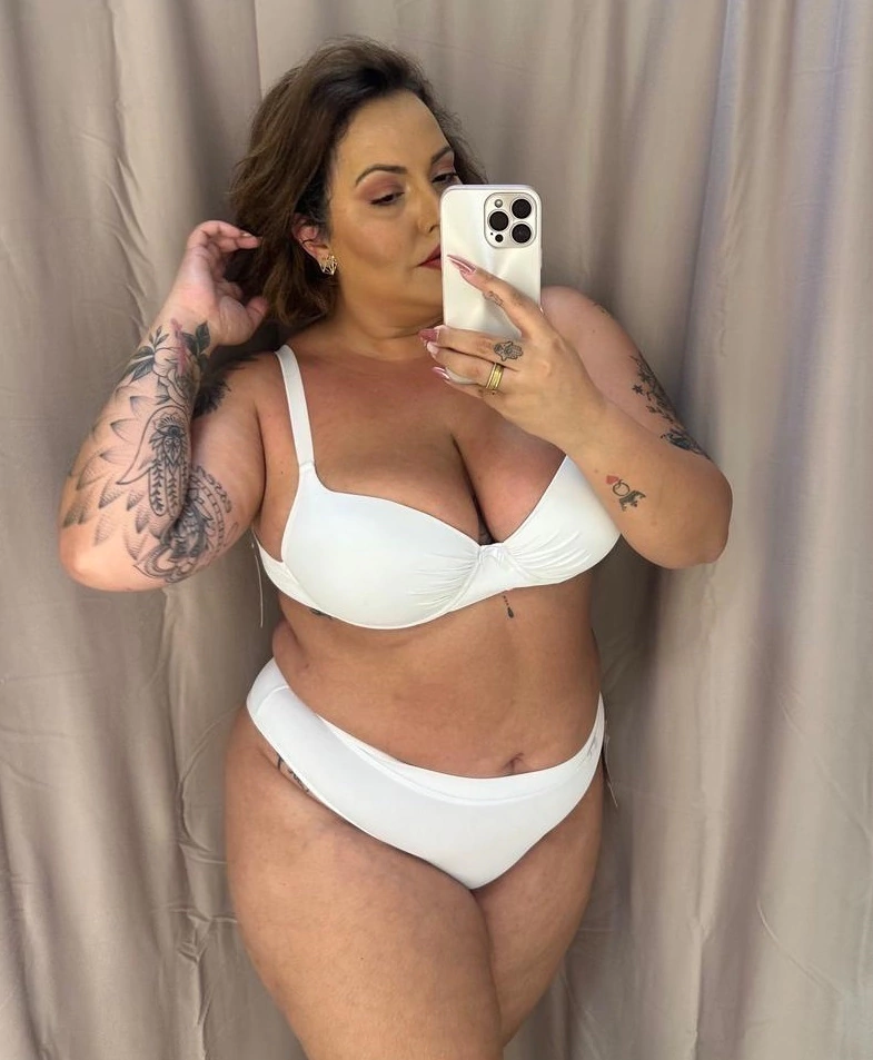 Sutiã com Bojo e Aro Plus Size