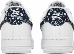 Nike Air Force 1 '07 Essentials 'Black Paisley' na internet