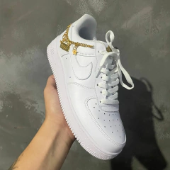 NIKE AIR FORCE 1 07’ LUCKY CHARMS - A22 SNEAKERS  | Loja Online de Sneakers 
