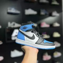 Nike Air Jordan 1 Retro High OG 'UNC Toe' - A22 SNEAKERS  | Loja Online de Sneakers 