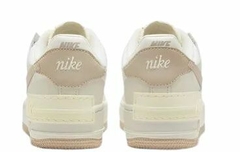 NIKE AIR FORCE 1 SHADOW ' CREAM ' na internet