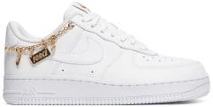 NIKE AIR FORCE 1 07’ LUCKY CHARMS
