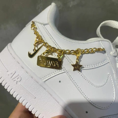 NIKE AIR FORCE 1 07’ LUCKY CHARMS - loja online