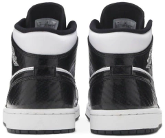 AIR JORDAN 1 MID SE 'CARBON FIBER na internet