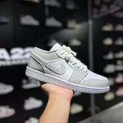 AIR JORDAN 1 LOW PREMIUM ' ELEPHANT PRINT na internet