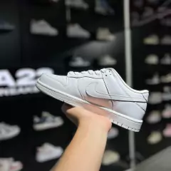 Nike Dunk Low 'Triple White' - A22 SNEAKERS  | Loja Online de Sneakers 