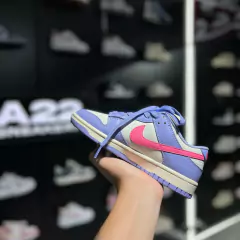 Nike Dunk Low 'Indigo Haze' na internet