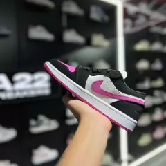 Tênis Nike Air Jordan Low Flower Cactus na internet