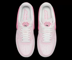AIR FORCE 1 LOW "PAW PRINT" na internet