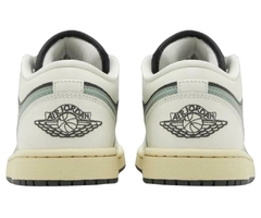 AIR JORDAN 1 LOW JADE SMOKE - A22 SNEAKERS  | Loja Online de Sneakers 