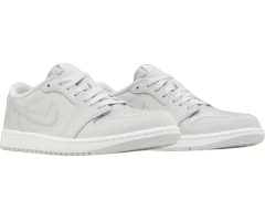 AIR JORDAN 1 RETRO LOW OG METALLIC SILVER na internet
