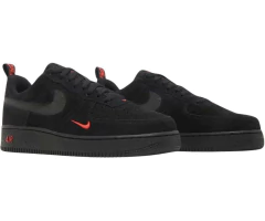 AIR FORCE 1 REFLECTIVE SWOOSH BLACK CRIMSON na internet