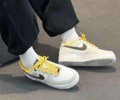 AIR FORCE 1 LIGHT BONE CARGO KHAKI - A22 SNEAKERS  | Loja Online de Sneakers 