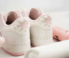AIR FORCE 1 LOW VALENTINE'S DAY 2025 na internet
