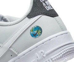 AIR FORCE 1 HAVE A NIKE DAY EARTH - A22 SNEAKERS  | Loja Online de Sneakers 