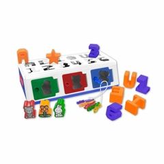 Brinquedo Educativo Caixa Encaixa Letras e Números Estrela na internet