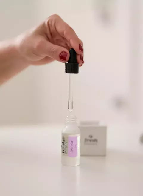 Essência Concentrada Lavanda Fresh Essence 15mL em frasco de vidro com conta-gotas