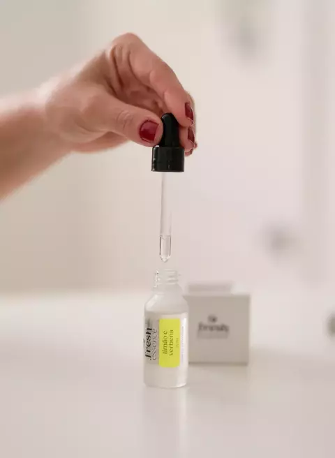 Essência Concentrada Limão e Verbena Fresh Essence 15mL em frasco de vidro com conta-gotas