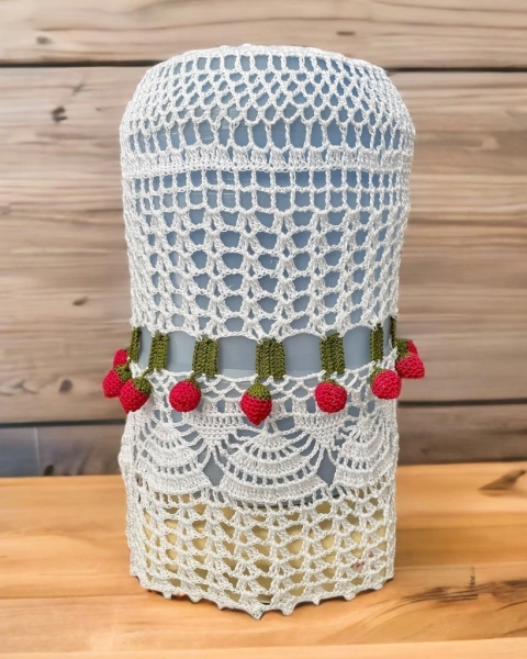 Capa Para Galão De Água 20l Morango 46x38cm Crochê Artesanal - Crochê Maria Veronez