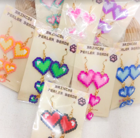 Brincos Perler Beads - Corações Candy