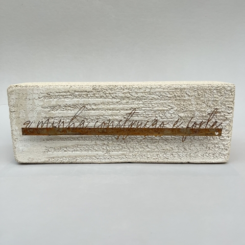 Escultura Construção Tijolo