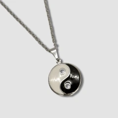 V179 - Colar Yin Yang Resina