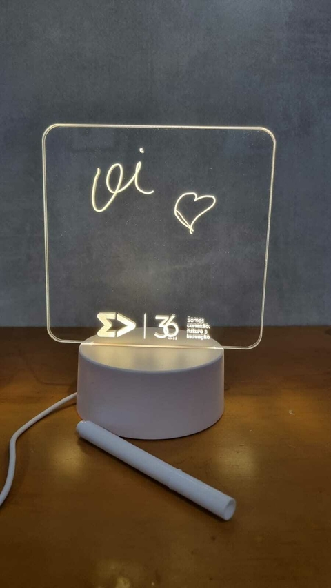 Luminária Lousa com Logo personalizada na internet
