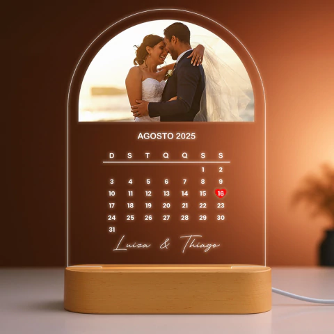 Luminária Save The Date - Calendário do casal com foto, calendário e nome. - comprar online