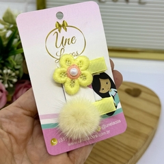 Hair Clips Flor/Pompom 3 opções de cores na internet