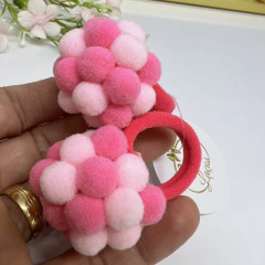 Parzinho Mini Pompom na internet