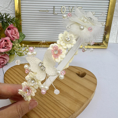 Tiara Luxo Off white/Rosa na internet