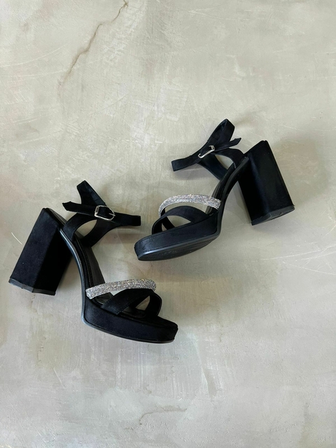 Sandalias Penelope $75000 efectivo