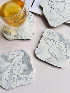 PORTAVASOS FIGURA LINEAL MARMOLADO GRIS