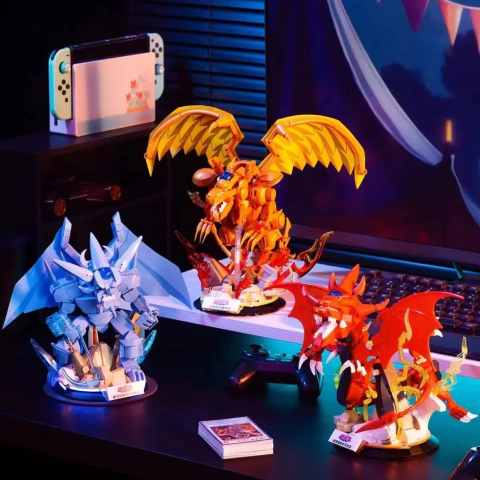 Blocos de Montar Deuses Egípcios AREA-X | Yu-Gi-Oh! Duel Monsters (Obelisco, Slifer e Rá) (COM LED)