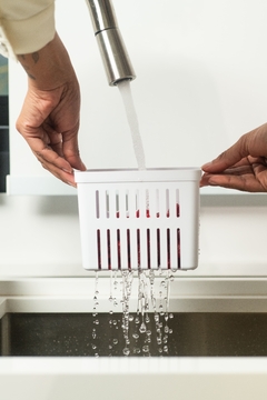 Organizador Acrílico de Geladeira Com Cesto Clear Fresh 5 litros - comprar online