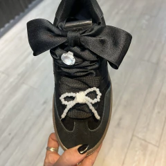 Zapas Tina negro en internet