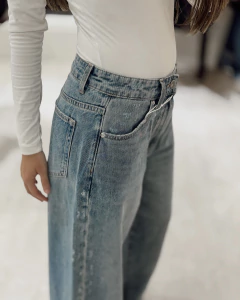 Jean Fini - Bonnie Store