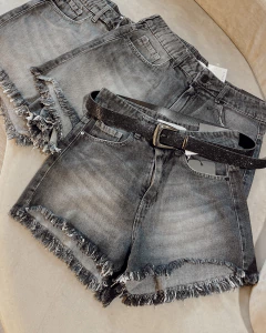 Short Dali - comprar online