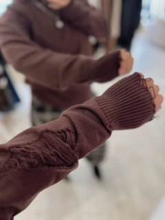 Sweater Siria en internet