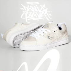 Tênis Tesla Fusion na internet