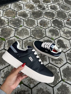 Tênis Chilli Beans 2588604 na internet