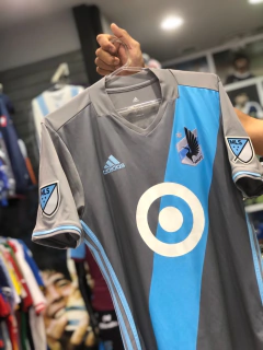 Camiseta Minnesota United Titular 2017 + Nombre + Número + Parche - comprar online