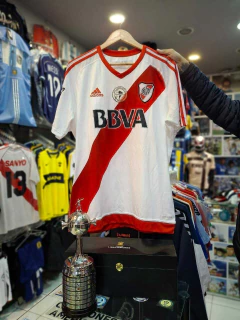 Camiseta River Plate Temporada 2016 Edición Limitada Conmemorativa a la participación Copa Libertadores 2017
