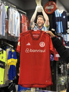 Camiseta Internacional Titular 2023 + Nombre + Número + Parche en internet