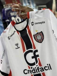 Camiseta Chacarita Juniors Suplente 2024 Hummel - comprar online